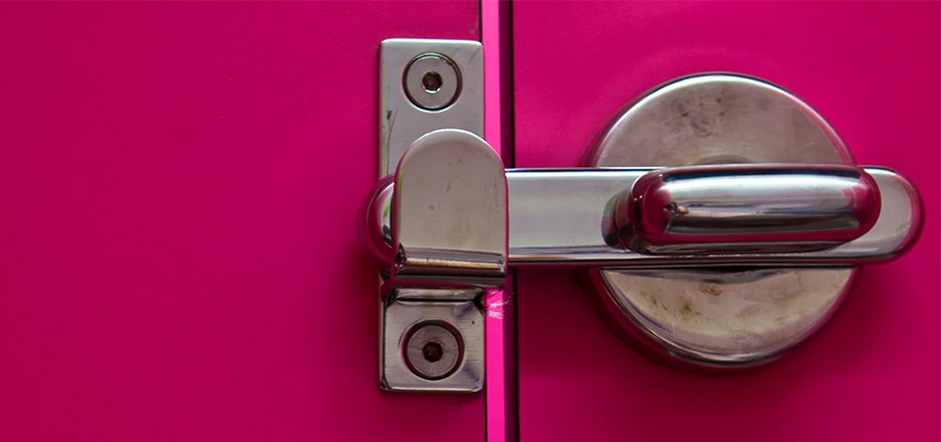 Childproof Gate Lock in Paradise, California
