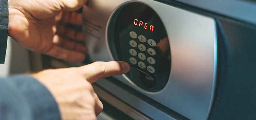 Cash Safe Openers in Paradise, California